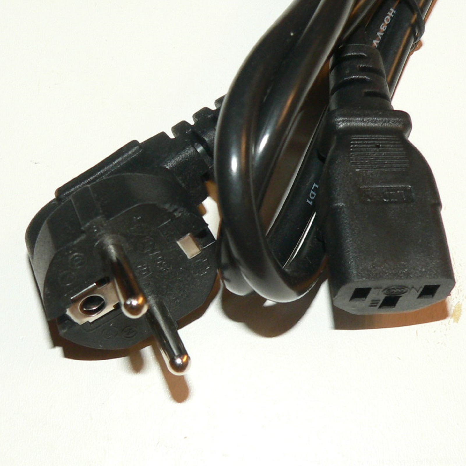 LED Netzteil 24V 6A Treiber 150W Trafo Konstantspannung 4 LED Netzteil 24V 6A Treiber 150W Trafo Konstantspannung